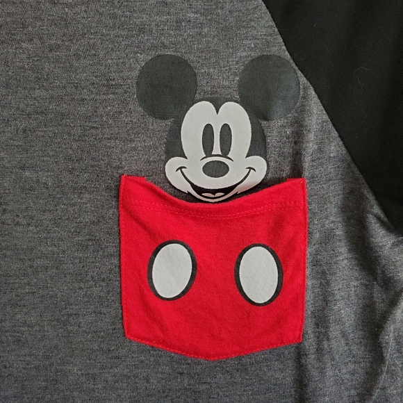 Mickey Mouse pocket t-shirt - Picture 2 of 3
